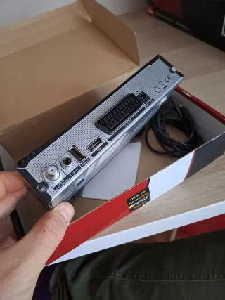 Opticum AX300 Receptor Satélite DVB-S2 Full HD