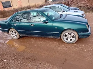 Mercedes-Benz Classe E (214) 1998