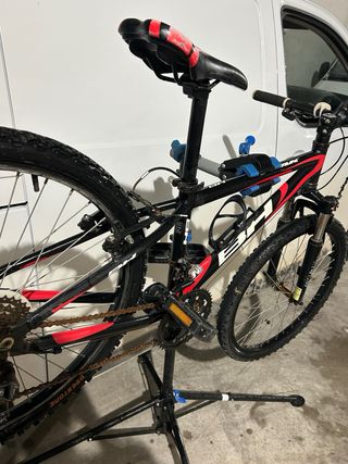 Bicicleta de Montaña BH