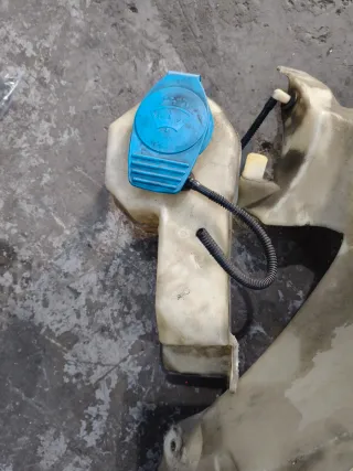 Depósito limpiaparabrisas Audi A4 B7 2.0 Gasolina