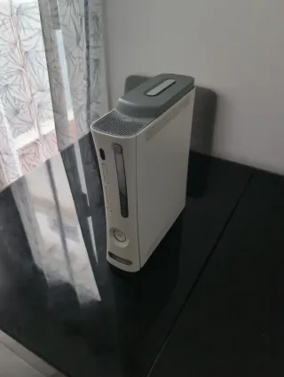 Consola Xbox 360 Blanca