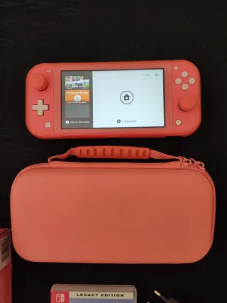 Nintendo Switch Lite Coral + FIFA 22