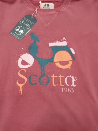 Sudadera Scotta Talla XS. Unisex. Color coral