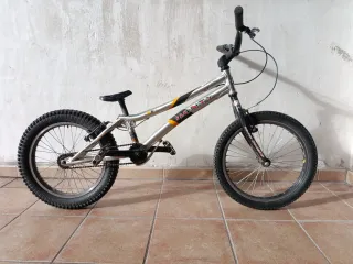 Bicicleta Trial Monty