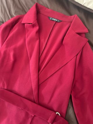 Mono corto SHEIN rojo