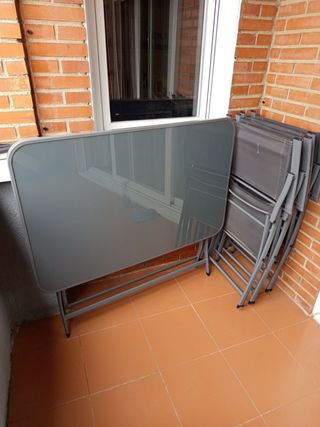 Conjunto mesa y 4 sillas terraza cristal