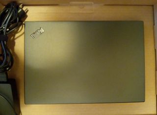 Portátil Lenovo T490S i7 8a 16Gb RAM 256Gb SSD 14"