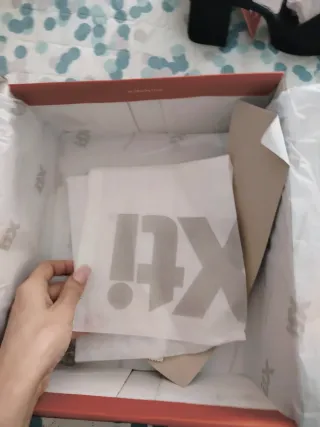 Sandalias XTI Negras Plataforma Tacón