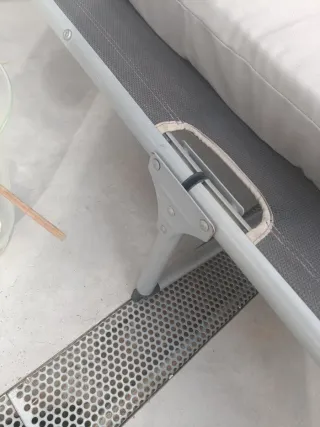 2 Tumbonas con Parasol y Colchonetas