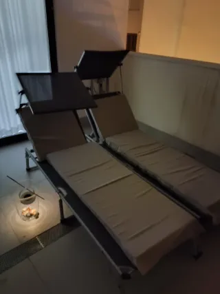 2 Tumbonas con Parasol y Colchonetas