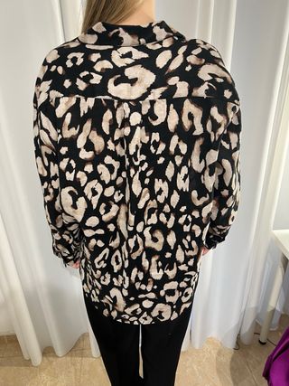 Blusa Leopardo de lino Negra y Beige