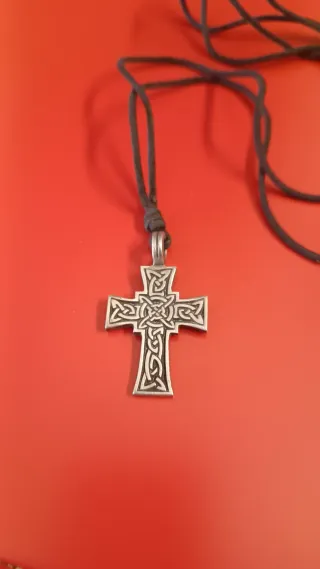 Colgante Cruz Celta Diseño Envejecido