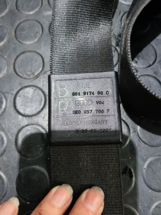 Cinturón Delantero Derecho Audi A4 B7 2.0