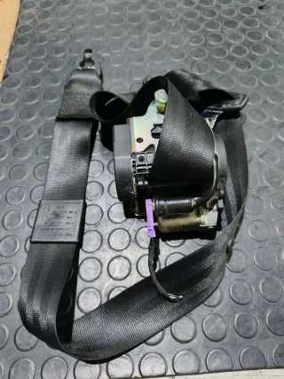 Cinturón Delantero Derecho Audi A4 B7 2.0