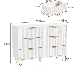 Cómoda blanca con patas doradas