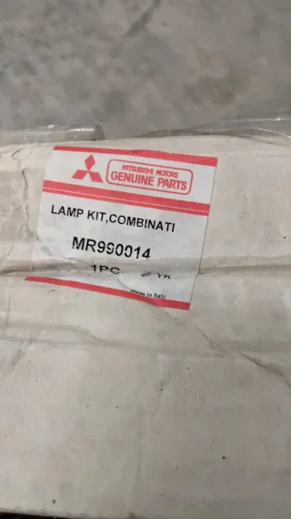 Piloto trasero derecho Mitsubishi