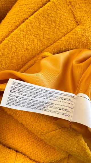 Abrigo Desigual Amarillo Talla M