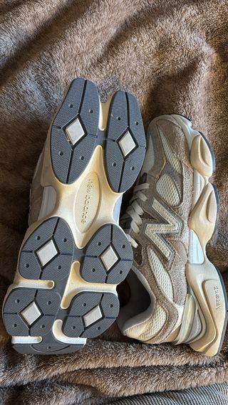 Zapatillas New Balance Beige/Gris