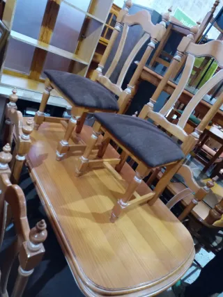 Mesa de comedor con 6 sillas