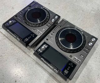 2x Pioneer DJ XDJ-1000MK2 (820016 / 833336)