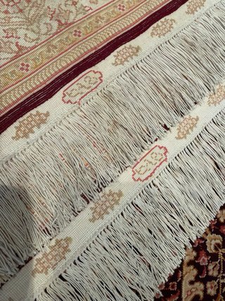 Alfombra de seda con diseño floral. Hereke Turquía