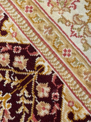 Alfombra de seda con diseño floral. Hereke Turquía