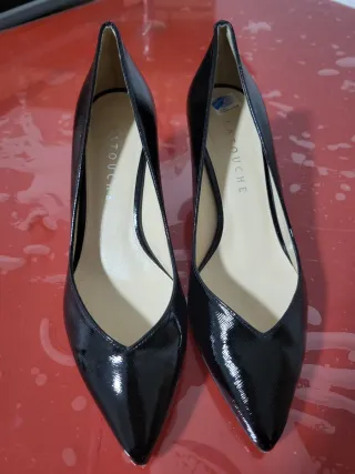 Zapatos de tacón negros La Touche