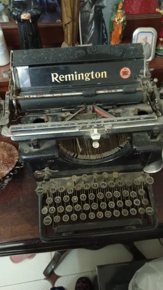 Máquina de escribir Remington antigua