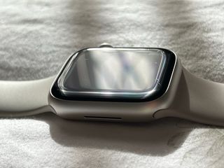 Apple Watch Series 9 41mm Starlight + 7 correas