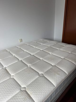 Colchón viscoelástico (Marca: Dormideo)