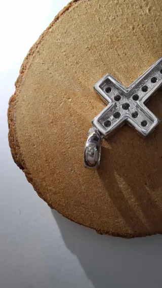 CRUZ ORO BLANCO CON CIRCONITAS