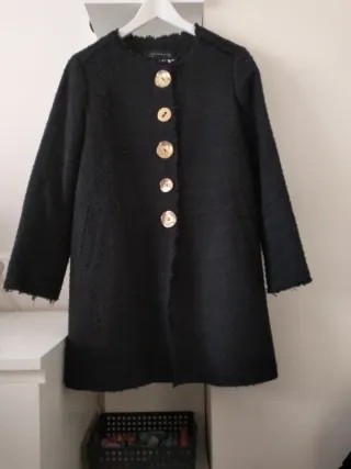 Chaqueta Zara Negra Botones Dorados