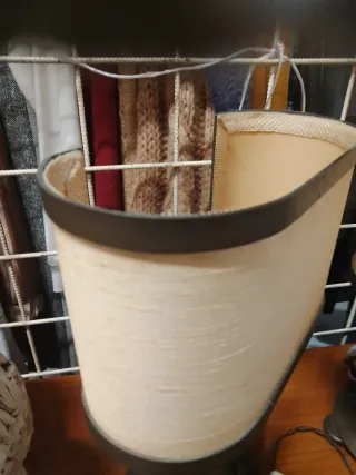 Lampada in ottone beige e marrone