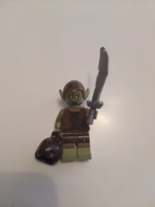 Lego Duende Verde con Espada y Saco