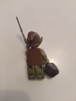 Lego Duende Verde con Espada y Saco