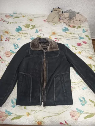 Chaqueta de hombre negra con forro