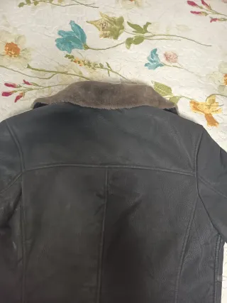 Chaqueta de hombre negra con forro