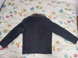 Chaqueta de hombre negra con forro