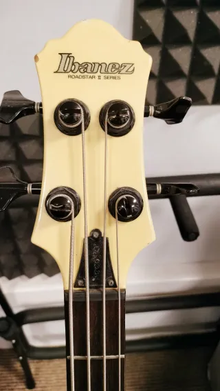 Bajo Eléctrico Ibanez