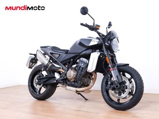 HUSQVARNA SVARTPILEN 801