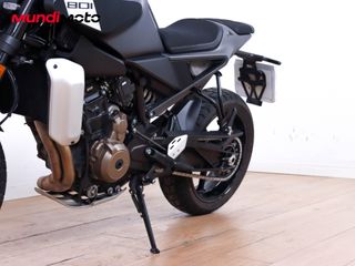 HUSQVARNA SVARTPILEN 801