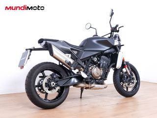 HUSQVARNA SVARTPILEN 801