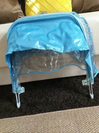 Protector plástico de lluvia transparente