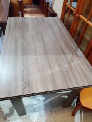 Mesa de comedor madera y cristal