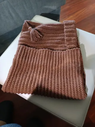 Conjunto crochet capucha con cuello.