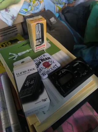 Conjunto equipo de música con todo lo que se ve.