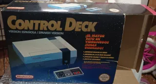 Caja Nintendo NES Control Deck (Español)