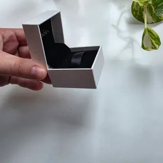 Cajita de joyería Pandora blanca