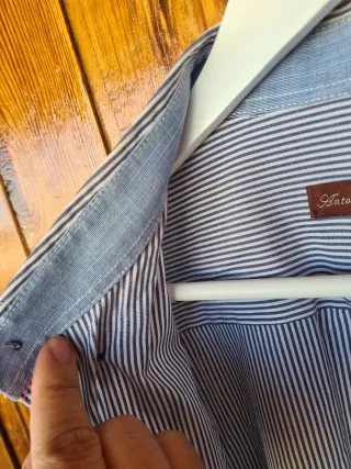 Camisa Riscas Azul e Branco Antonio Bacci