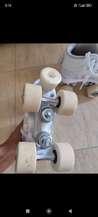Patines de 4 ruedas blancos
